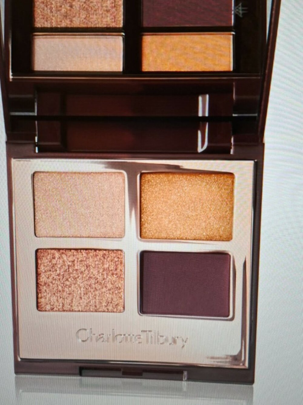 BRAND NEW AUTHENTIC UNTESTED CHARLOTTE TILBURY THE QUEEN OF GLOW EYESHADOW